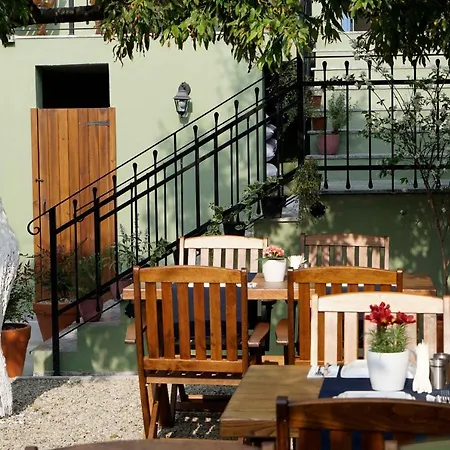 Готель Ramiz Alacati *